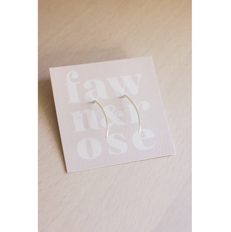 Fawn And Rose 925純銀弧形耳環 | 英國製造 (歐洲首飾)