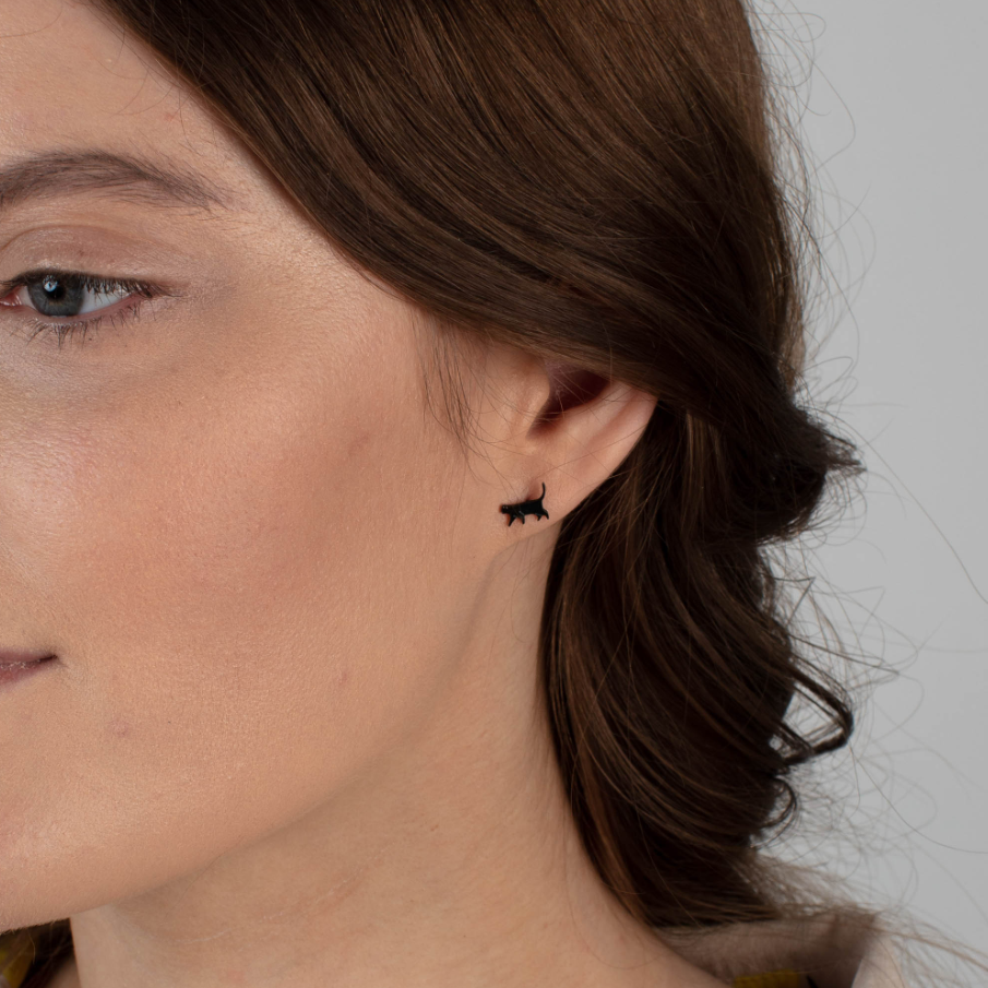 Amanda Coleman Jewellery - (秋日主題) 925 純銀微型行走黑貓耳釘 | 英國製造 (歐洲首飾)